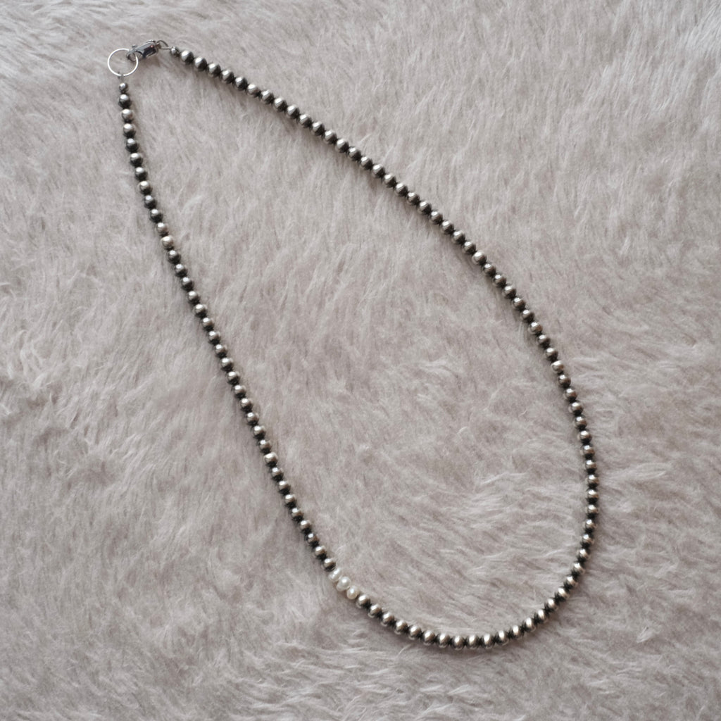 Navajo Pearlネックレス