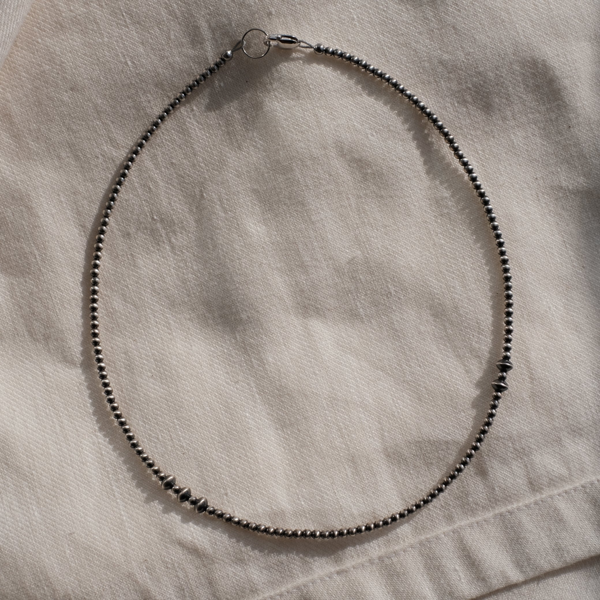 Navajo Pearlチョーカー